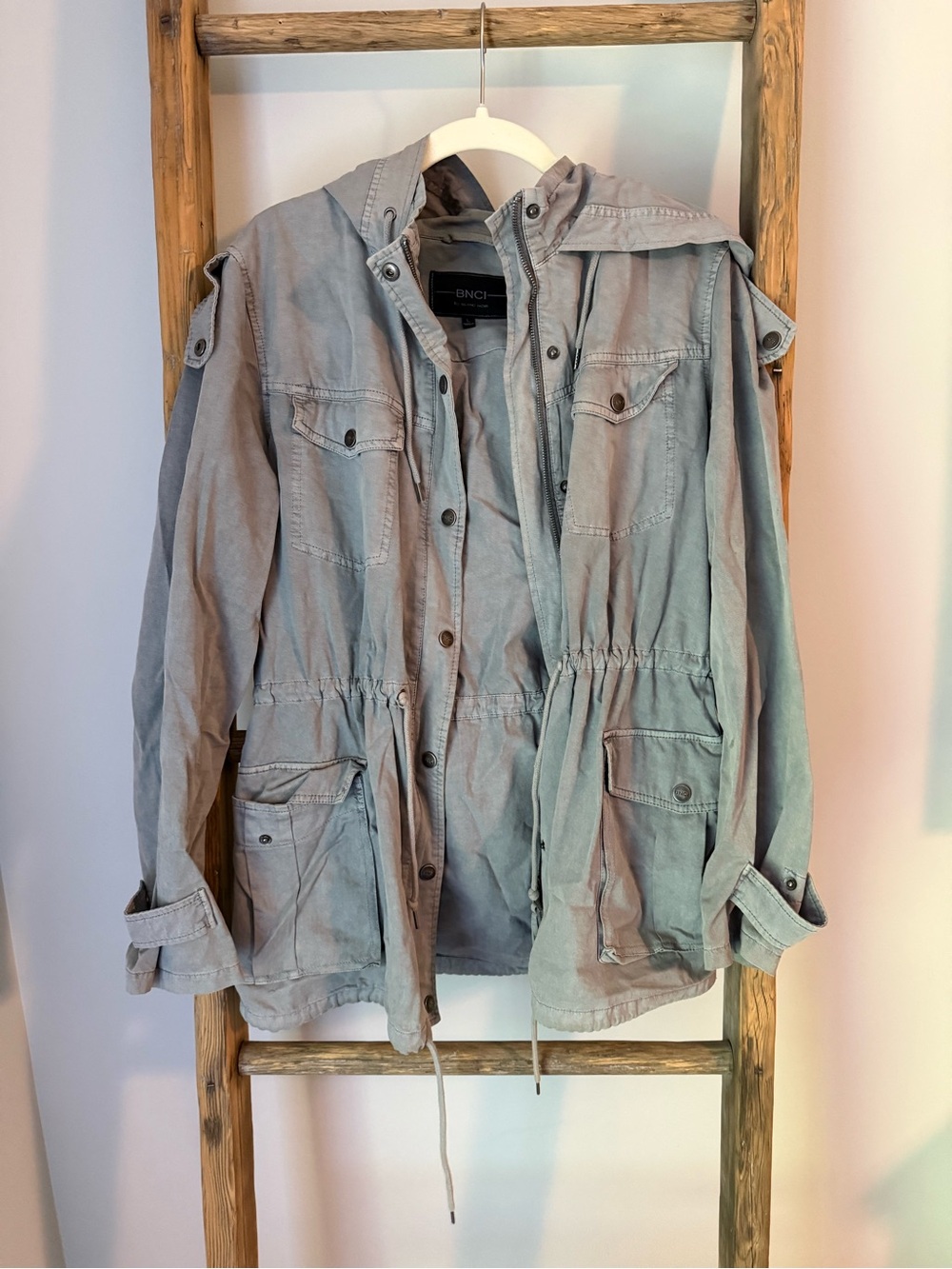 BNCI Women's Light Gray Utility Jacket with Hood and Drawcord Waist